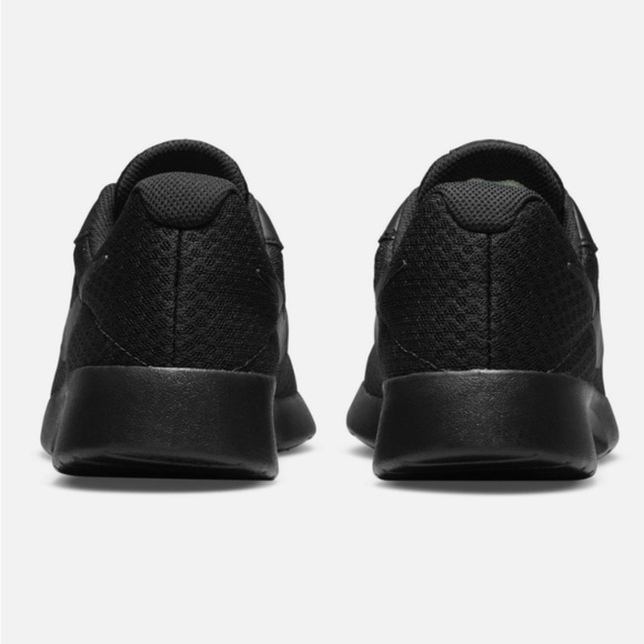 ❌SOLD❌ ❇️NWT❇️ Women’s Nike Tanjun Sneakers - Picture 7 of 8